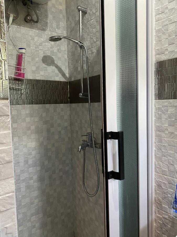 B Bakerstreet - Beautiful Two Bedroom Apartment Akra Zewnętrze zdjęcie